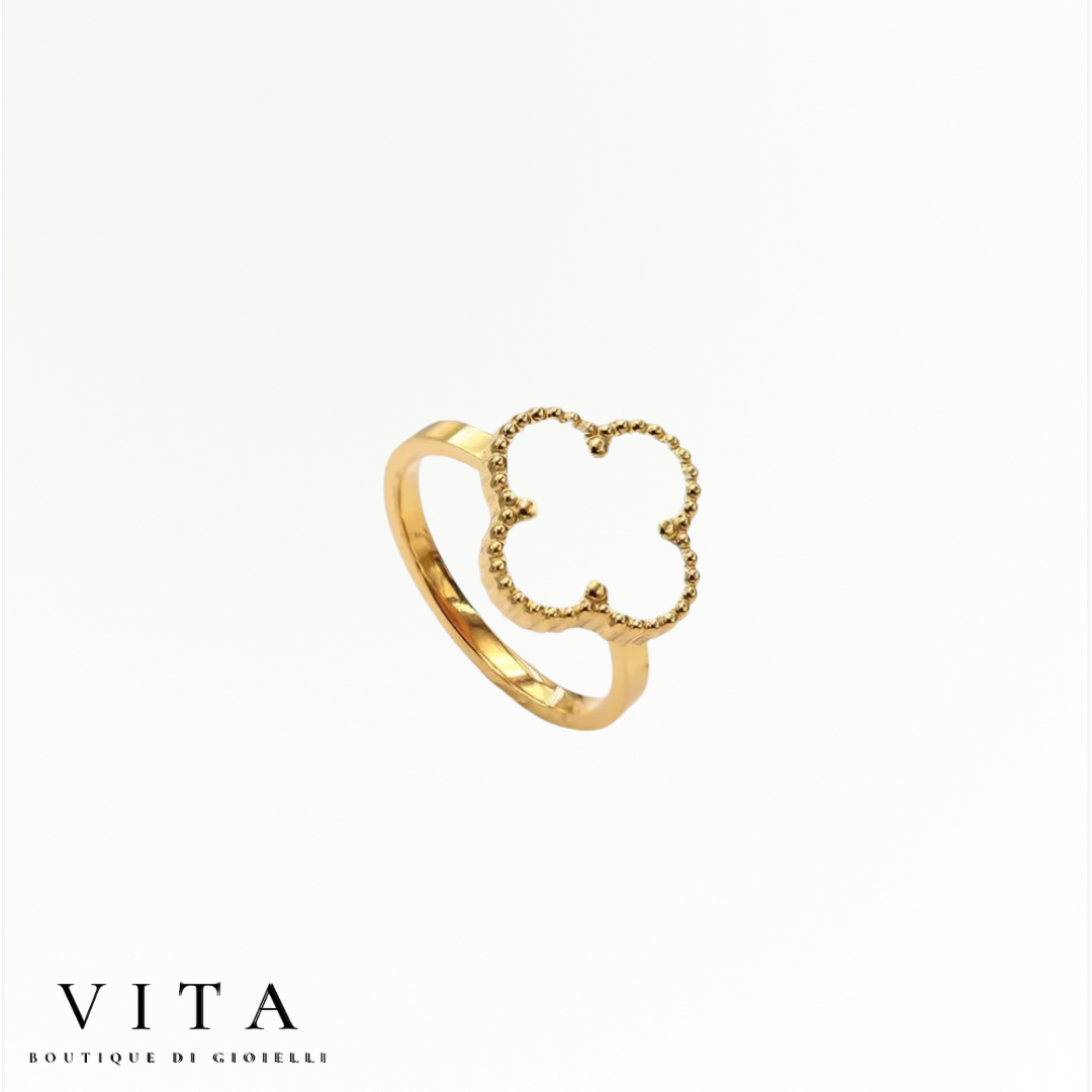 Four-leaf clover ring