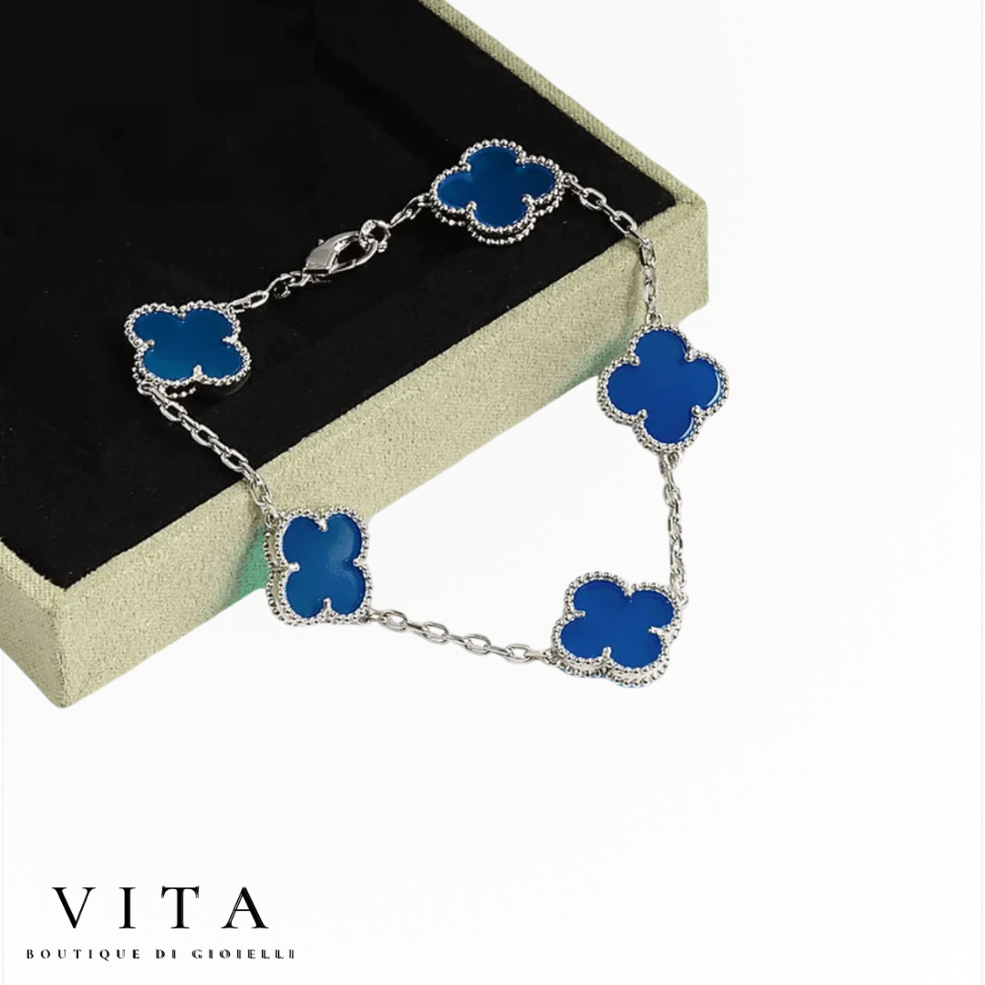 bracelet with a four-leaf clover